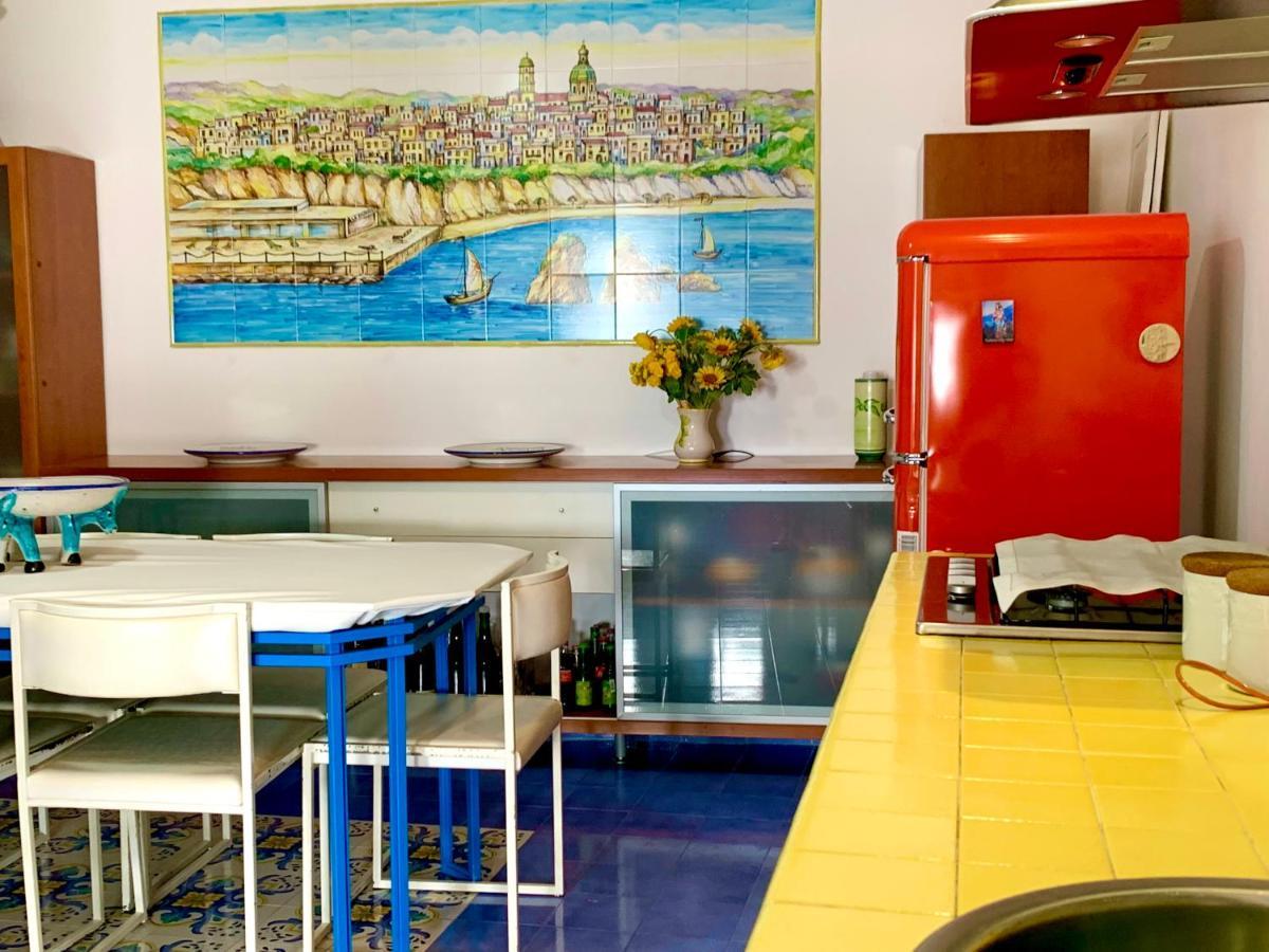 Apartamento La Finestra Sul Duomo, Amalfi Coast Vietri Exterior foto